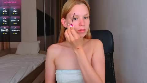 Snapshot of gentle_angel_melissa chatting on 08/03/26, 10:43 Melissa online show from 08/03/26, 10:43
