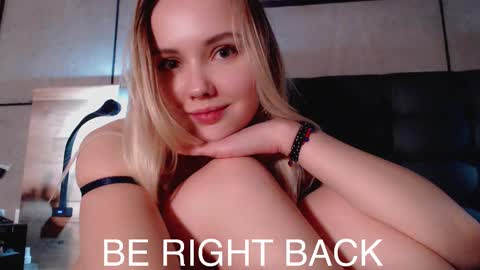 Snapshot of gentleflower23 chatting on 10/11/25, 11:14 Tanya online show from 10/11/25, 11:14