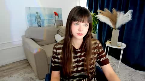 Snapshot of gentltease chatting on 04/18/26, 04:38 Alice online show from 04/18/26, 04:38