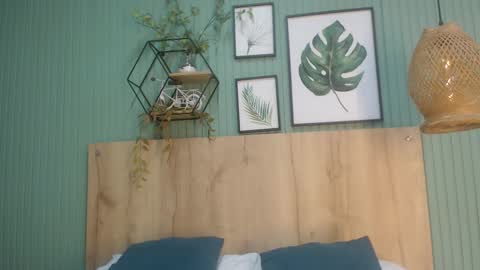 Snapshot of geo_jonnes25 chatting on 10/22/25, 10:15 Geo J  online show from 10/22/25, 10:15