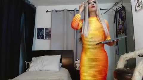 Snapshot of geogina_ms chatting on 10/24/25, 11:45 Georgina Santos online show from 10/24/25, 11:45