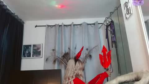 Georgina Santos online show from 10/30/25, 07:14