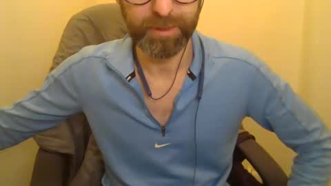 Snapshot of geon2xx chatting on 01/28/25, 05:43 Geon online show from 01/28/25, 05:43