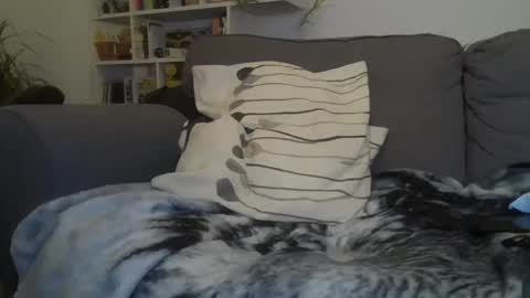 Geon online show from 12/04/25, 01:59