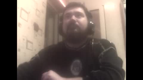 Snapshot of george84xxx chatting on 12/19/24, 09:06 GeOOXXX online show from 12/19/24, 09:06