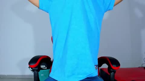 Snapshot of george_bigcock24cm chatting on 03/08/25, 11:16 george_bigcock24cm online show from 03/08/25, 11:16