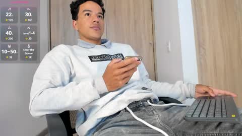 Snapshot of george_cams1 chatting on 04/09/26, 03:28 Jorge online show from 04/09/26, 03:28