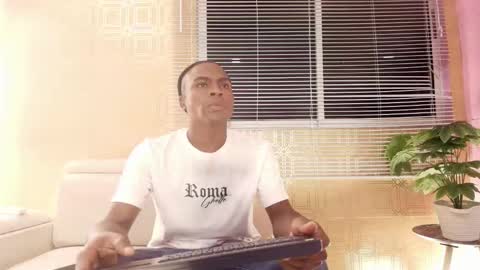 Snapshot of george_lancee chatting on 11/02/25, 03:53 G E O R G E online show from 11/02/25, 03:53