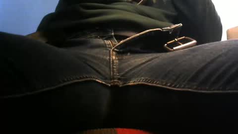 Snapshot of georgedelajungle chatting on 01/24/25, 09:17 georgedelajungle online show from 01/24/25, 09:17