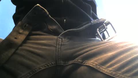 Snapshot of georgedelajungle chatting on 01/27/25, 09:23 georgedelajungle online show from 01/27/25, 09:23