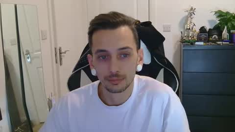 Snapshot of georgek0011 chatting on 11/07/25, 10:10 georgek0011 online show from 11/07/25, 10:10