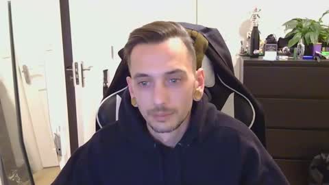 Snapshot of georgek0011 chatting on 11/11/25, 11:49 georgek0011 online show from 11/11/25, 11:49