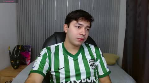 Snapshot of georgesmith_1 chatting on 04/28/26, 04:06 GEORGE online show from 04/28/26, 04:06