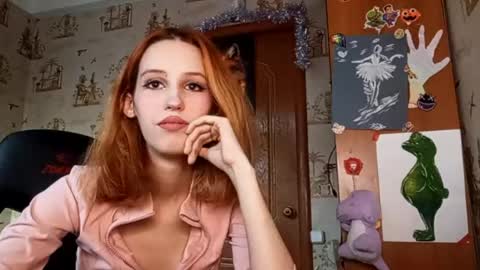Snapshot of georgianahaeussler chatting on 04/21/26, 03:39 Ellie online show from 04/21/26, 03:39