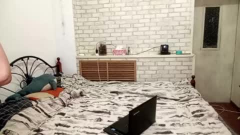 Snapshot of georgianahaeussler chatting on 04/23/26, 03:47 Ellie online show from 04/23/26, 03:47