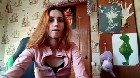 Snapshot of georgianahaeussler chatting on 04/26/26, 03:10 Ellie online show from 04/26/26, 03:10