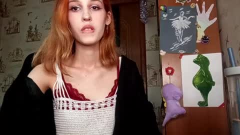 Snapshot of georgianahaeussler chatting on 04/30/26, 02:12 Ellie online show from 04/30/26, 02:12