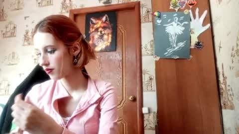 Snapshot of georgianahaeussler chatting on 06/06/26, 02:33 Ellie online show from 06/06/26, 02:33