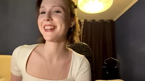 Snapshot of georgiannestrickling chatting on 11/19/25, 02:39 Margaret online show from 11/19/25, 02:39