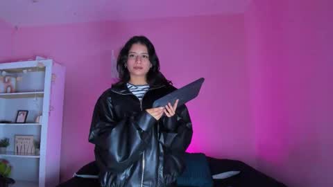 GEORGINA FERRI online show from 12/01/25, 05:18