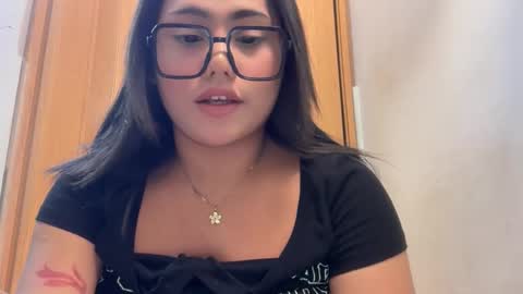 Snapshot of georginaanalizacums chatting on 03/19/26, 06:34 georgina online show from 03/19/26, 06:34