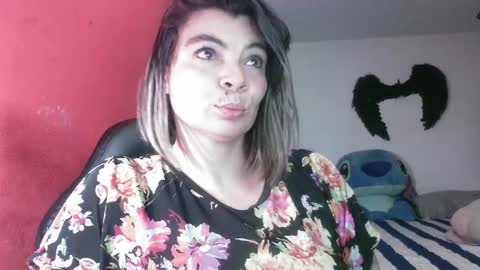 Georgina  online show from 05/06/26, 02:19