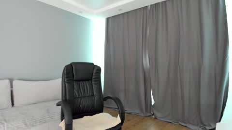 Snapshot of georginaroads chatting on 02/22/25, 01:35 GeorginaRoads online show from 02/22/25, 01:35