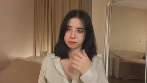 My name is Kelly online show from 10/19/25, 03:07