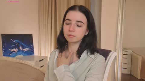 My name is Kelly online show from 10/30/25, 03:30