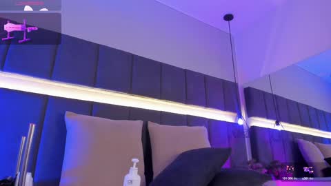 Kendal  online show from 12/03/24, 11:13