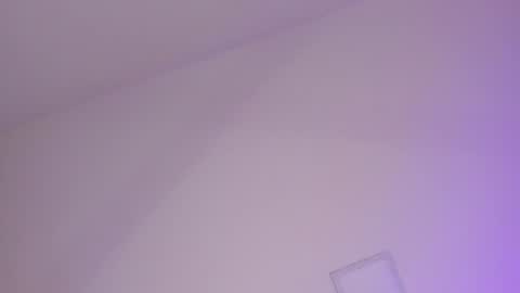 Kendal  online show from 12/22/24, 11:09