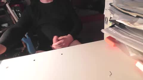 Snapshot of gerbisub chatting on 12/15/25, 12:04 gerbisub online show from 12/15/25, 12:04