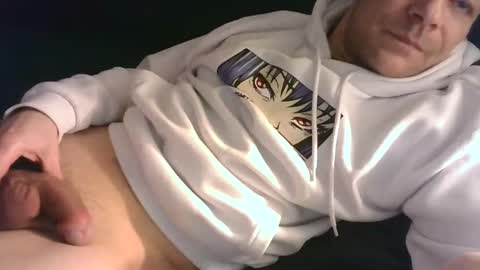 Snapshot of german33bi chatting on 01/24/25, 02:39 German33FFM1 online show from 01/24/25, 02:39