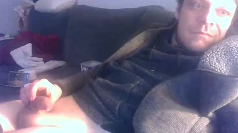 Snapshot of german33bi chatting on 01/29/25, 10:53 German33FFM1 online show from 01/29/25, 10:53