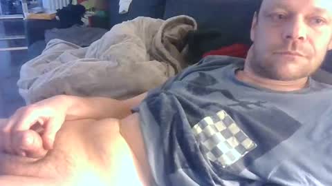 Snapshot of german33bi chatting on 03/12/25, 07:13 German33FFM1 online show from 03/12/25, 07:13