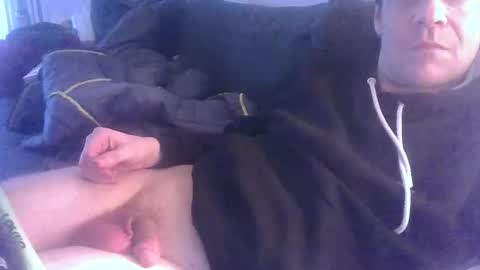 German33FFM1 online show from 02/15/26, 12:14