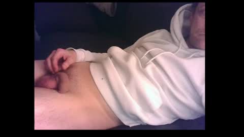 Snapshot of german33bi chatting on 04/19/26, 11:40 German33FFM1 online show from 04/19/26, 11:40