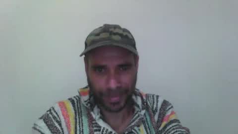 Snapshot of germanbang22 chatting on 05/16/26, 04:17 germanbang22 online show from 05/16/26, 04:17