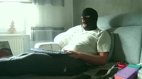 germanboy2601 online show from 12/21/25, 10:55