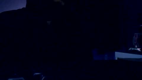 Snapshot of germanlatino02 chatting on 11/07/25, 08:42 teo online show from 11/07/25, 08:42