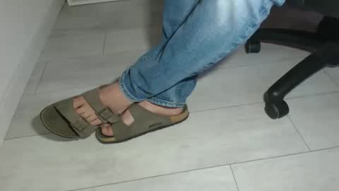 Snapshot of germansolebro chatting on 02/02/26, 08:24 GermanSoleBro online show from 02/02/26, 08:24