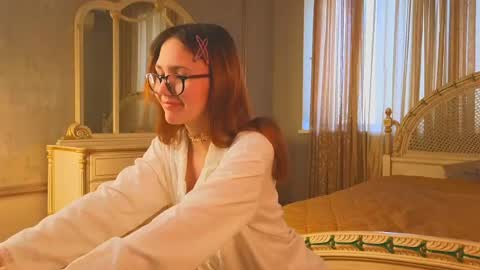 Snapshot of gertrudisshinn chatting on 05/06/26, 01:49 Kristy online show from 05/06/26, 01:49