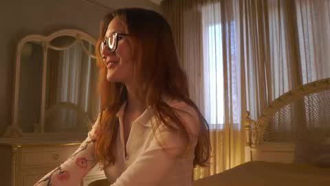 Snapshot of gertrudisshinn chatting on 05/20/26, 01:39 Kristy online show from 05/20/26, 01:39