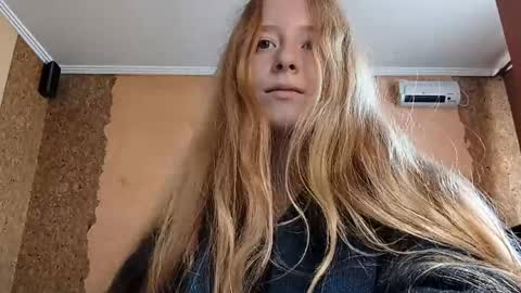 Snapshot of gertrudisturbe chatting on 05/22/26, 02:08 Kate online show from 05/22/26, 02:08