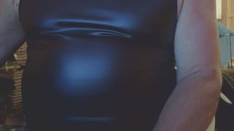 Snapshot of geterdone69mmm chatting on 05/17/26, 10:17 geterdone69mmm online show from 05/17/26, 10:17