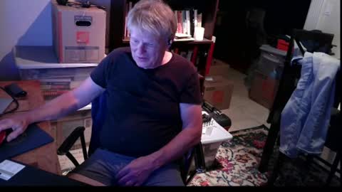Snapshot of gethyn chatting on 08/03/26, 04:11 Gethyn online show from 08/03/26, 04:11
