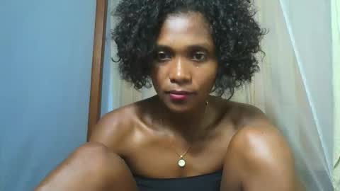 gggloria online show from 11/25/25, 08:09