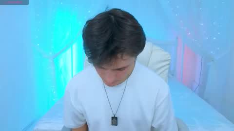 Snapshot of ggimperator chatting on 10/27/25, 10:19 Alex online show from 10/27/25, 10:19