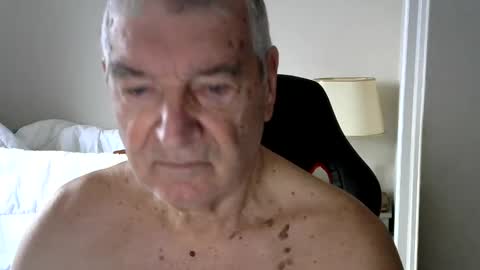 Gisse online show from 01/04/25, 02:14