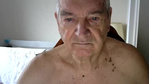 Gisse online show from 01/08/25, 01:20